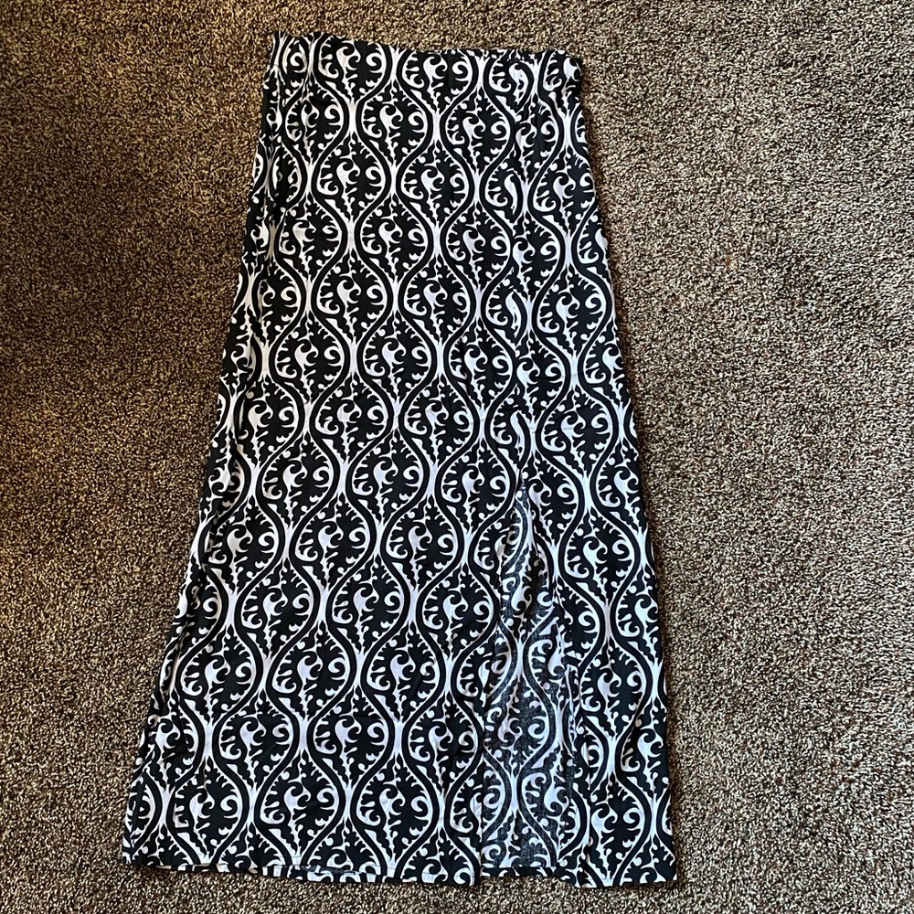 Black and White Printed Skirt